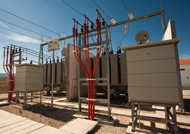 Foto La colaboración entre ZGR Corporación y Cuerva mejora la calidad de suministro eléctrico para los vecinos de Jayena.